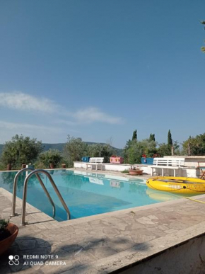 farmhouse with private pool, panoramic view Ponticelli